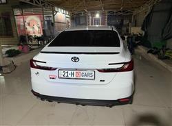 تۆیۆتا کامری